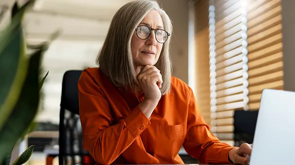 Woman analyzing annuity service options in Austin, TX.